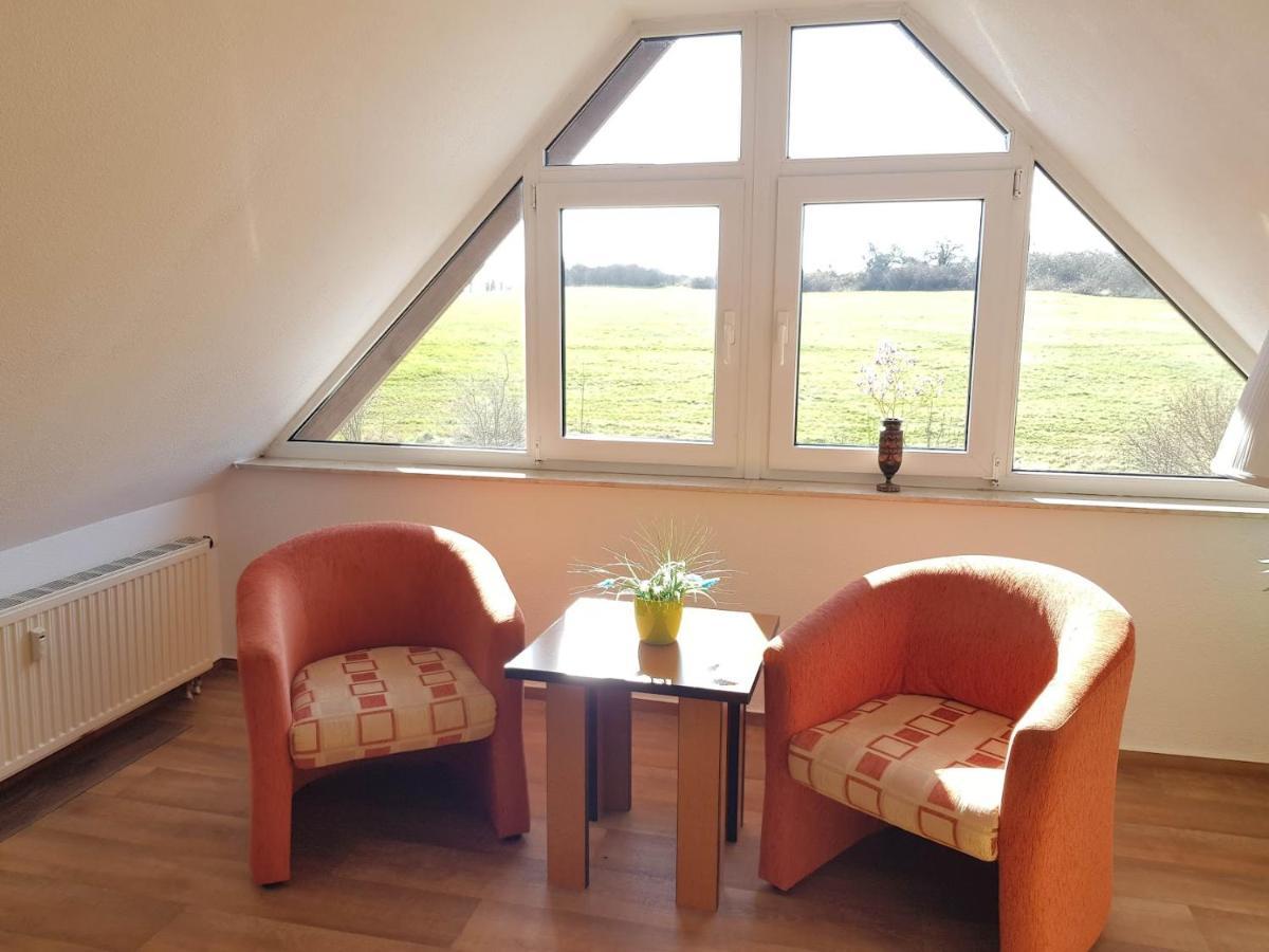 Fewo 18 Im Strandhaus Lobbe Mit Balkon Eksteriør billede